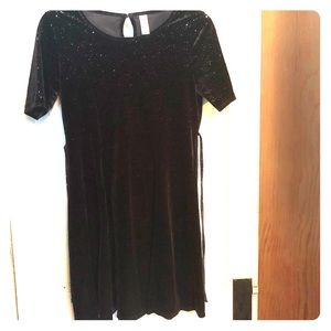 Youth size 16 short sleeved soft Justice Dress